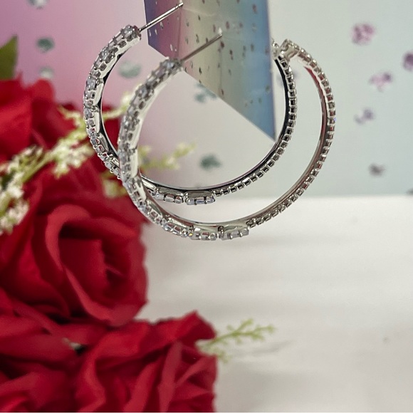 💎SALE NEW! CZ CRYSTAL HOOP EARRINGS! - Picture 6 of 7
